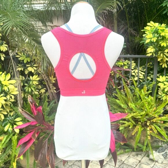 Sweaty Betty Illusion Layered Sports Bra - Picture 6 of 8